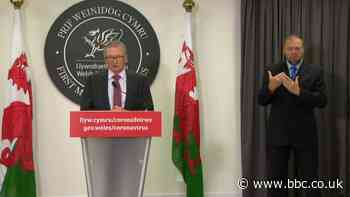 Coronavirus: Chief medical officer wanted August school opening