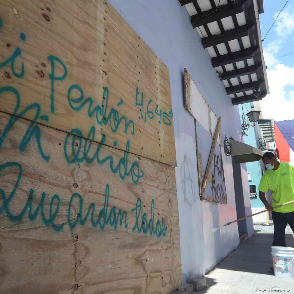 Paredes pintadas en el Viejo San Juan tras protestas - Primera Hora