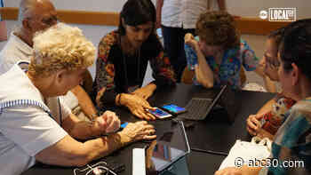 High school students teach seniors about technology during coronavirus