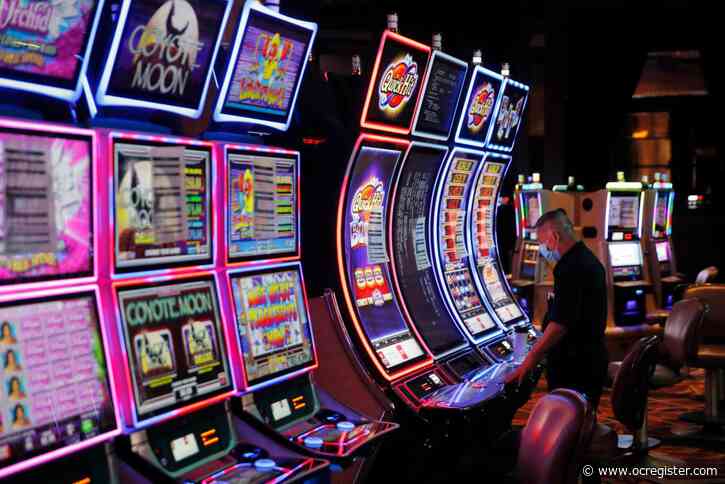 Gambling returns to Las Vegas after historic casino closure