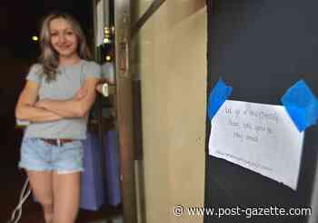 'Random Note Project' brightens the day at Moonbeam Cafe