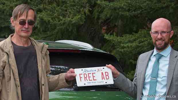 Licence liberty: Calgary man allowed to use 'FREE AB' vanity plate