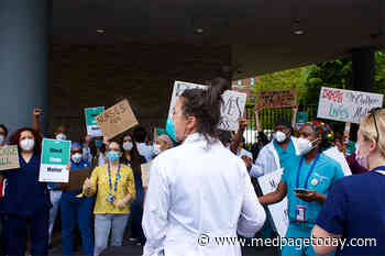 Doctors Rally in New York to Support Black Lives Matter Protests