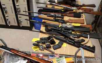 Barrie, Ont., man charged after firearms, ammunition seized in gun-trafficking investigation - Globalnews.ca