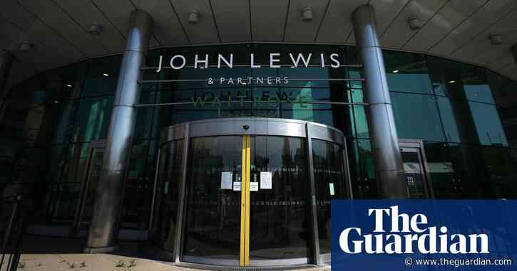 Plans to reopen shops in England 'in chaos' over social distancing rules