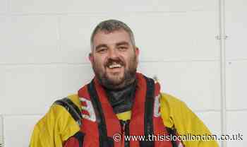 Young man rescued from the Thames by Teddington RNLI