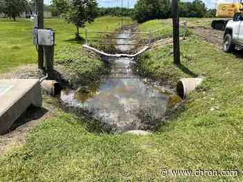'Thousands of gallons' of oil illegally buried in Crosby, leaking into waterway, constable says