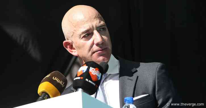Jeff Bezos says “black lives matter” in response to angry customer email