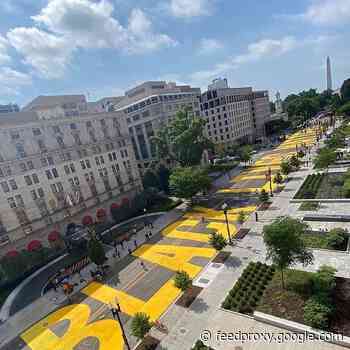 DC Mayor has "Black Lives Matters" painted in massive letters on street leading to The White House