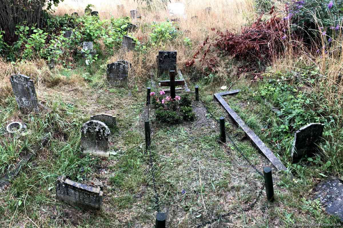 Call to save grave of women's union pioneer from bulldozers - theoldhamtimes.co.uk