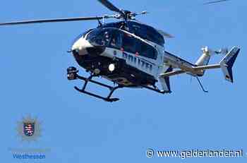 Nederlandse lifter rent in paniek Duitse snelweg over op de vlucht voor autodief met mes