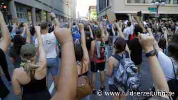 Stuttgart: "Black lives matter"-Bewegung - zwei Demos gegen Rassismus | Politik & Wirtschaft - Fuldaer Zeitung