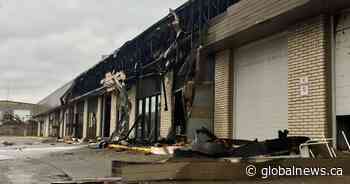 Crews respond to early morning fire at south Edmonton strip mall