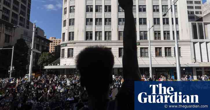 Thousands attend Sydney Black Lives Matter rally that was authorised minutes before start – video - The Guardian