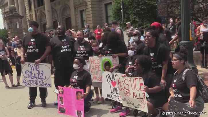 High School Students Organize Protest In Washington County