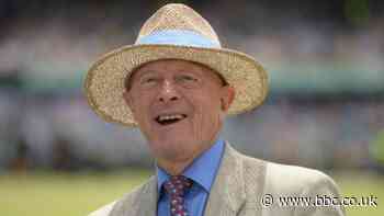 Sir Geoffrey Boycott leaves Test Match Special after 14 years