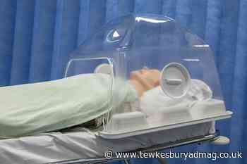 Entrepreneur designs 'head box' for treating coronavirus patients - Tewkesbury ADMAG