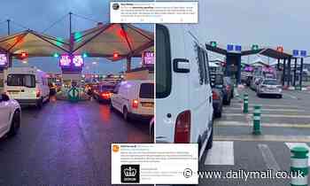 'Thousands' of Britons stranded at Calais in last minute bid to get home before quarantine begins