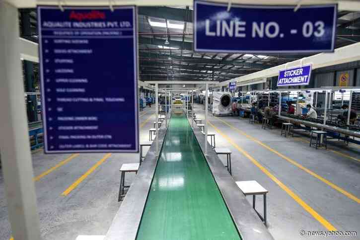 Migrant worker virus exodus plunges India's factories into crisis