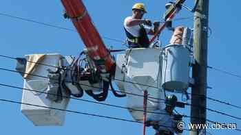 Power outages hit cities across Alberta after lightning strikes line from B.C.