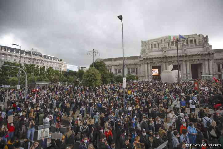 Police show less force as peaceful protests push reform