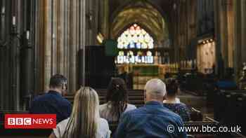 Coronavirus: Calls for places of worship to reopen in Wales