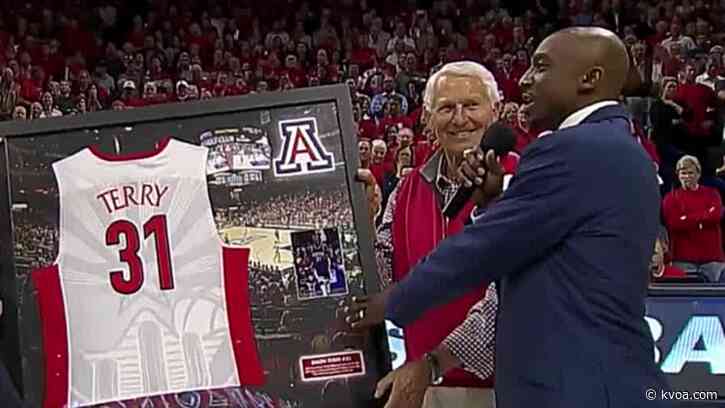 UA hoops Jason Terry excited to join Sean Miller’s staff