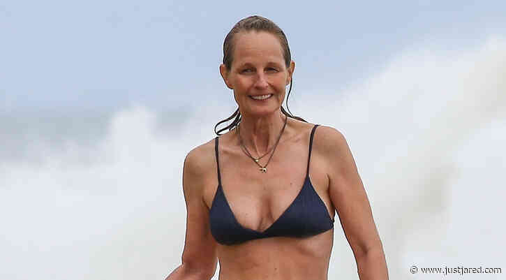 Helen Hunt Puts Her Toned Body on Display in a Bikini