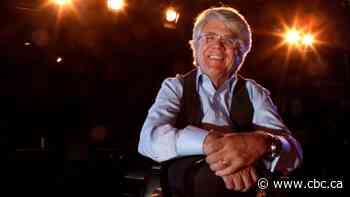 Second City co-owner steps down amid accusations of racism from former performer