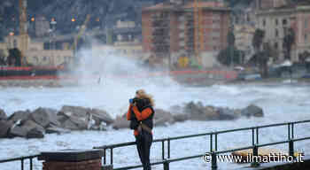 Campania, allerta meteo gialla: piogge e temporali fino a lunedì. A Napoli chiusi i parchi - Il Mattino