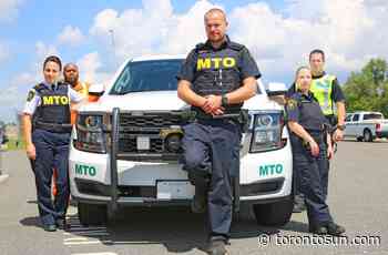 MTO says 'hands off tow trucks,' claim enforcement officers - Toronto Sun
