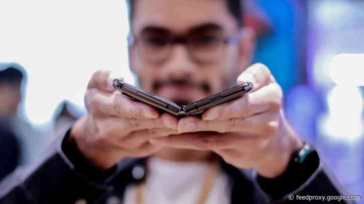 Corning to develop UTG for Samsung’s next-gen foldables