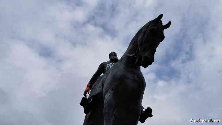 Was vom Tage übrig blieb: Piratenjäger, Phishing und Pornosperren