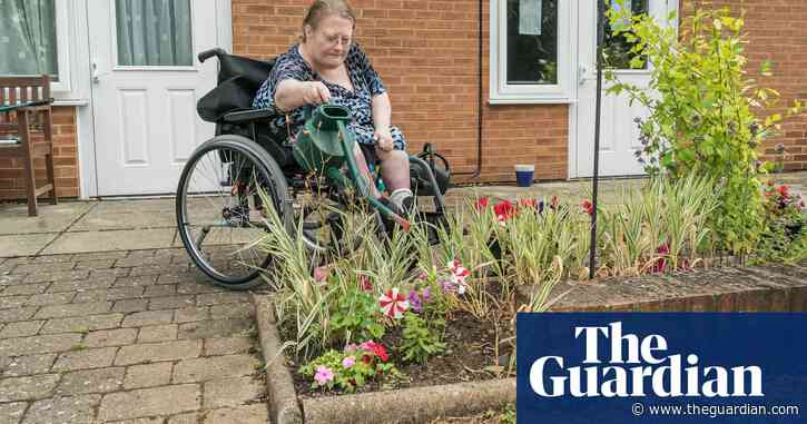 Charity crisis: reports from Leonard Cheshire and Oasis Project