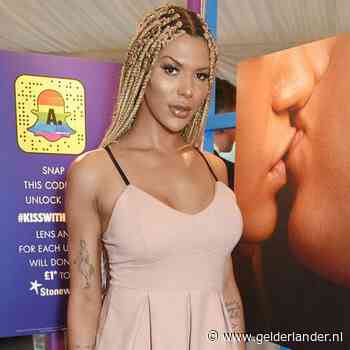 Transmodel komt terug bij L’Oréal na sneer over ‘racistische slangen’