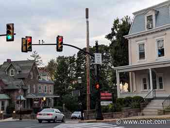 FCC clarifies cell tower rules to speed up 5G deployment     - CNET
