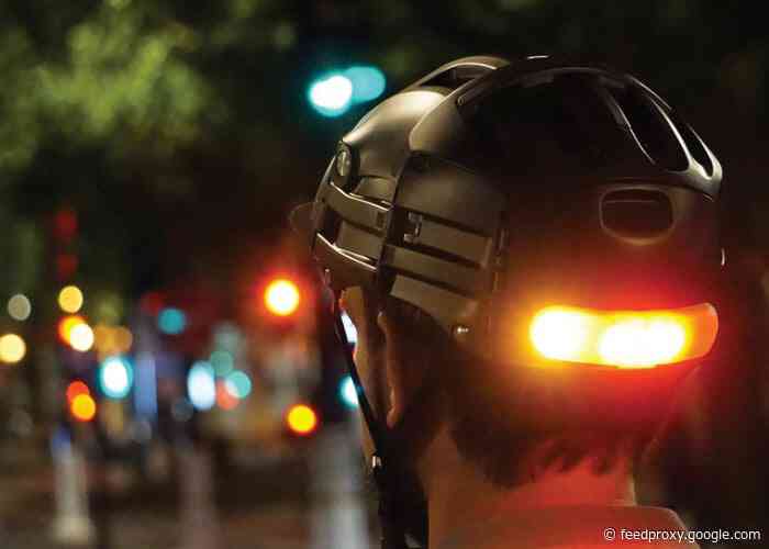 BLINXI smart helmet light with indicators