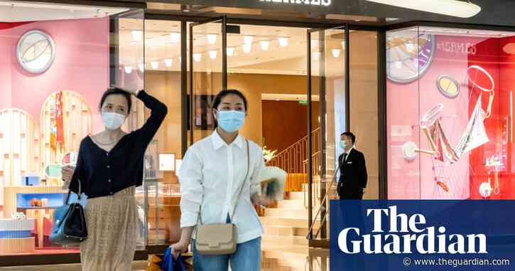 Shopping for clothes is about to get weird – here’s how to make it simpler