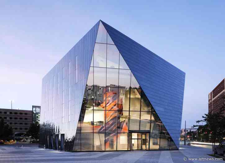 MOCA Cleveland Faces Censorship Controversy, Warren Kanders Divests, and More: Morning Links from June 10, 2020