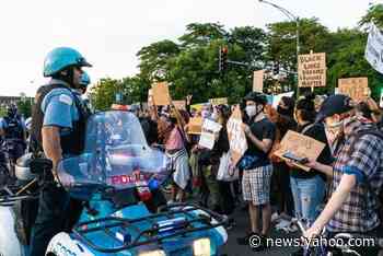 Police officer who put middle fingers up at protesters stripped of his powers