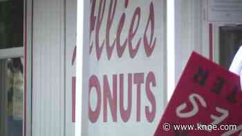 Rhode Island doughnut shop discontinues police and military discounts - Knoe.com