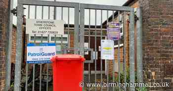 Row over plans to demolish town council office