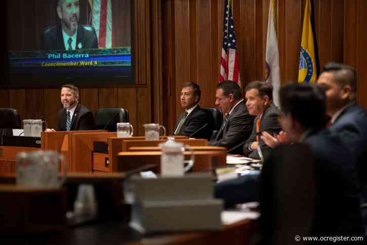 Santa Ana’s council is behind the curve