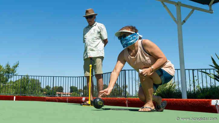 Residents start to venture out as Laguna Woods Village begins to cautiously reopen