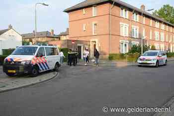Agent ‘peppert’ collega en drukt op noodknop vanwege hevig verzet verdachte in Nijmegen