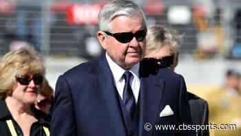 Panthers founder Jerry Richardson will not challenge statue removal, per report