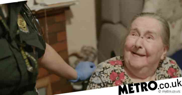 Ambulance: Viewers hearts melt over woman, 89, calling herself an ‘unclaimed treasure’ because she never married
