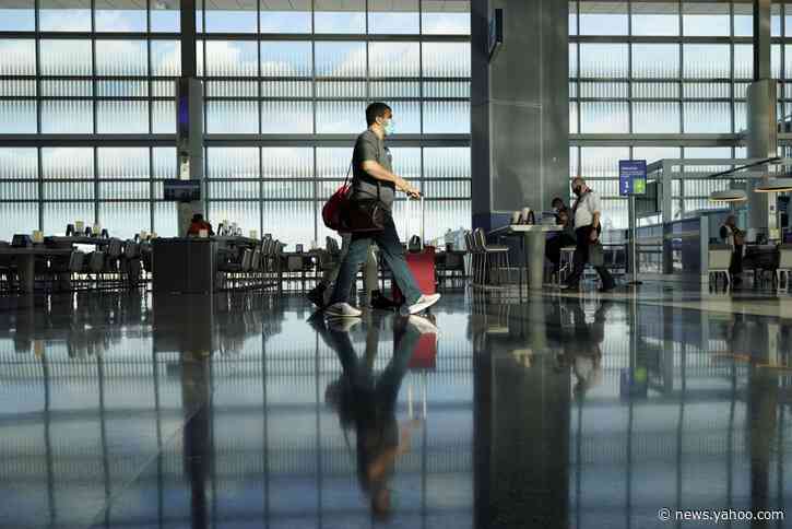 Airlines Say Everybody Onboard Must Wear a Mask. So Why Aren't They?