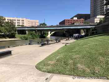 Man's body pulled from Buffalo Bayou in downtown Houston - Chron