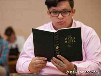 A bill letting kids in Tennessee miss an hour of school a day to go to church heads to governor's desk